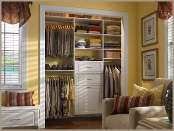 a reach-in closet keeps a bedroom organized